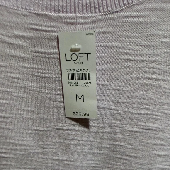 NWT Ann Taylor LOFT Size Medium Crewneck Lightweight Sweater - Picture 3 of 8